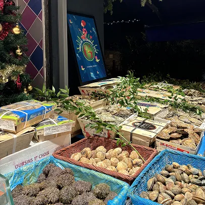Oursins, palourdes, huîtres et autres coquillages à la Poissonnerie Moser - Saveurs de l Océan à Sceaux (92)