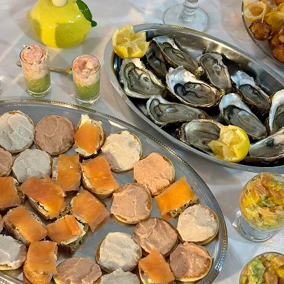 Plateau de toasts et huîtres à Sceaux (92) - Poissonnerie Moser Saveurs de l Océan (92)