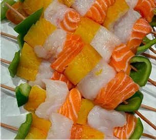Brochettes de poissons préparées par votre traiteur Poissonnerie Moser - Saveurs de l Océan à Sceaux - Hauts de Seine 92