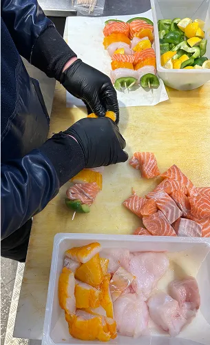 Préparation de commandes traiteur Poissons, plateaux de fruits de mers, plats cuisinés à Sceaux 92