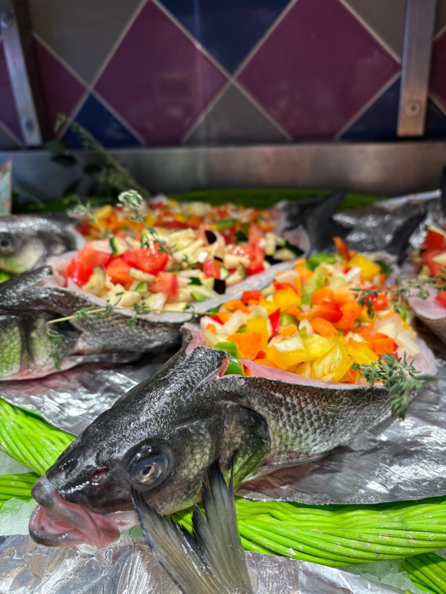 Bars et daurades garnis de petits l&eacute;gumes !