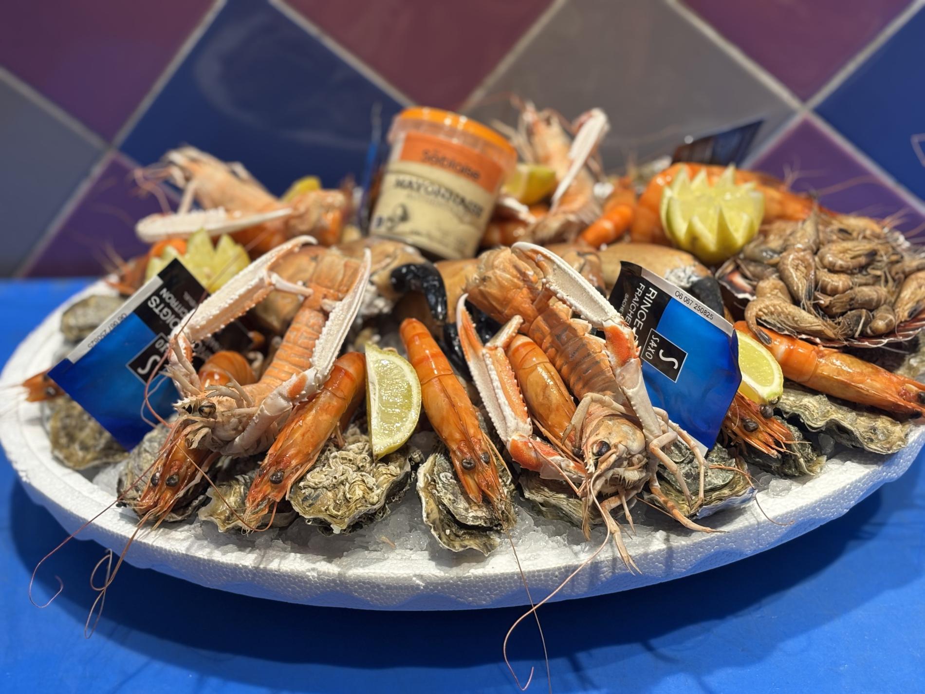 Des plateaux de fruits de mer personnalis&eacute;s toute l&rsquo;ann&eacute;e !